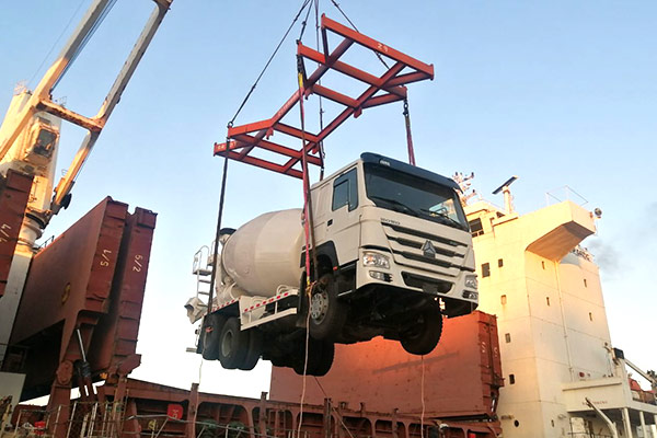 10 m3 Concrete transit mixer trucks in Cabuyao